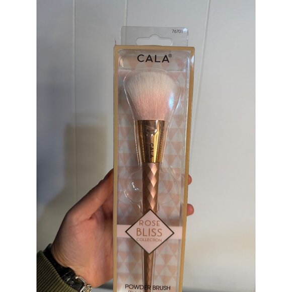 CALA Rose Bliss Collection Powder Brush Rose Gold Bristles Diamond Handle NEW - Picture 3 of 5